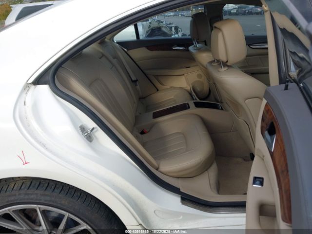 2012 MERCEDES-BENZ CLS 550 WDDLJ9BB9CA033032 Photo 7