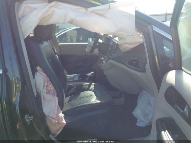 2022 CHRYSLER PACIFICA HYBRID 2C4RC1L7XNR120947 Photo 4