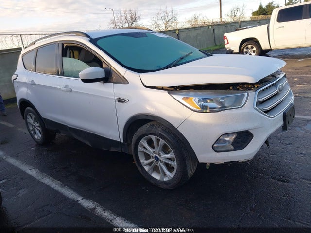 2018 FORD ESCAPE 1FMCU0GD5JUD08023