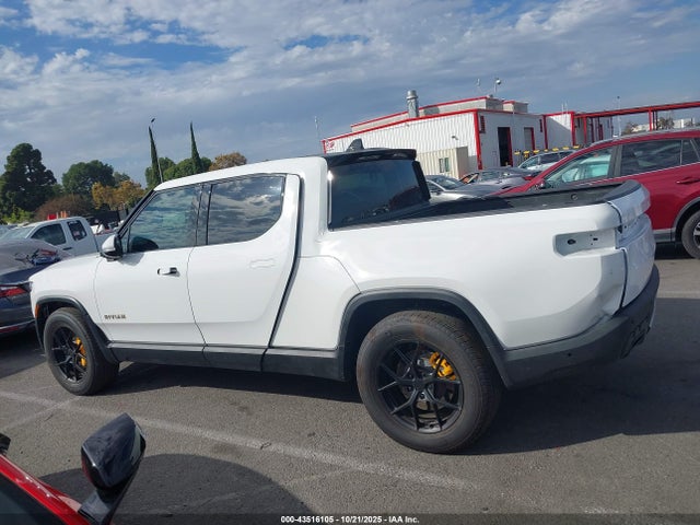 Rivian r1t 2022 7FCTGAAA1NN015309 Image 14