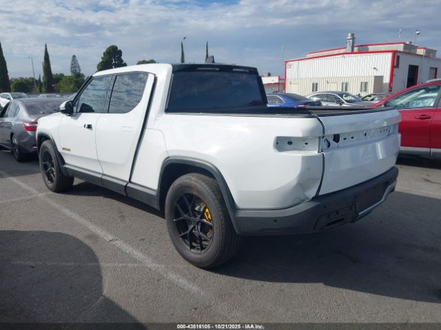 2022 RIVIAN R1T 7FCTGAAA1NN015309 Photo 2