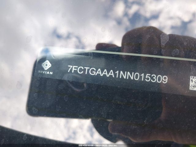 2022 RIVIAN R1T 7FCTGAAA1NN015309 Photo 8