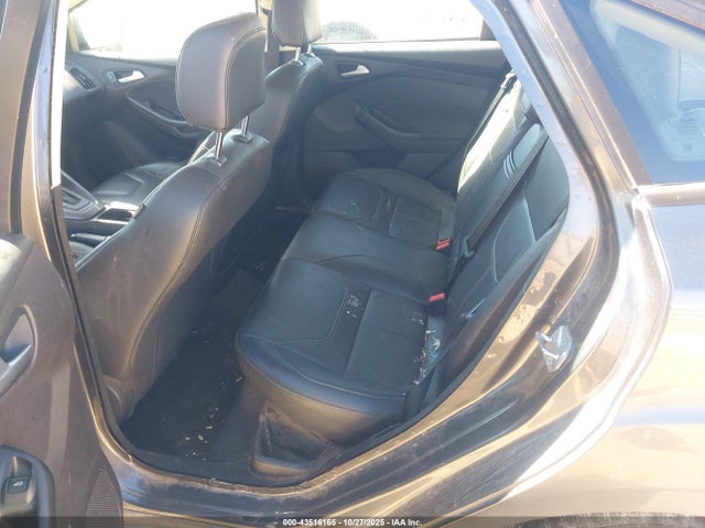 Ford FOCUS SE 2015 1FADP3F26FL220750 Image 25