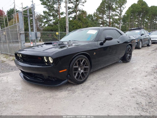 2C3CDZFJXGH253813 Dodge Challenger 392 Hemi Scat Pack Shaker