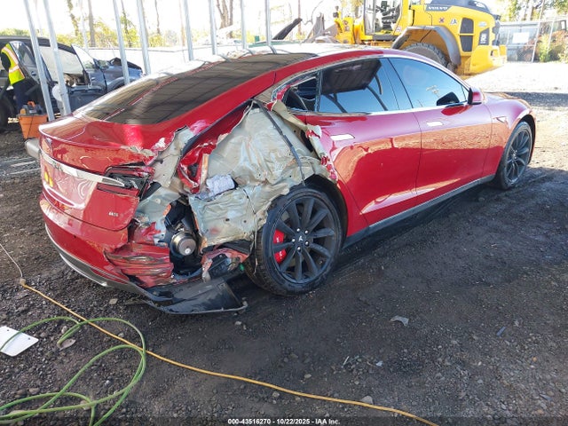 2014 TESLA MODEL S 5YJSA1H14EFP60398 Photo 3