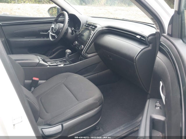 2023 HYUNDAI TUCSON 5NMJBCAE8PH199657 Photo 4