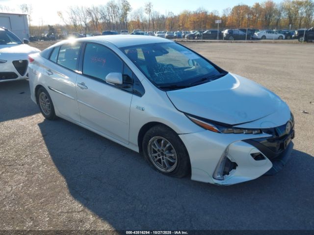 2017 TOYOTA PRIUS PRIME JTDKARFP9H3004024