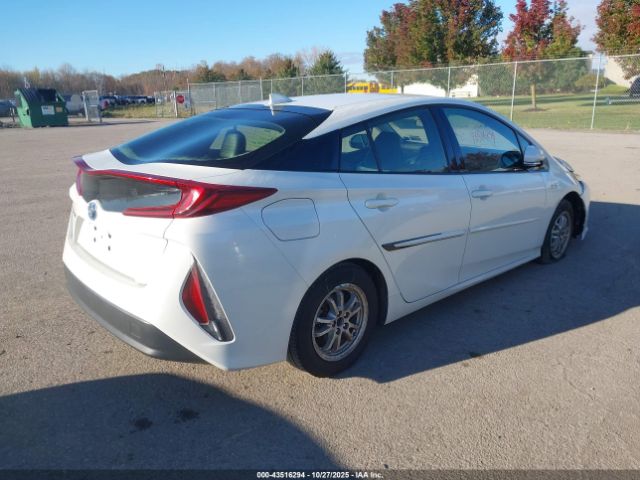 2017 TOYOTA PRIUS PRIME JTDKARFP9H3004024 Photo 3