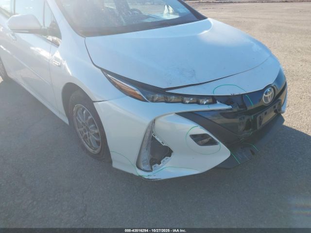 2017 TOYOTA PRIUS PRIME JTDKARFP9H3004024 Photo 5