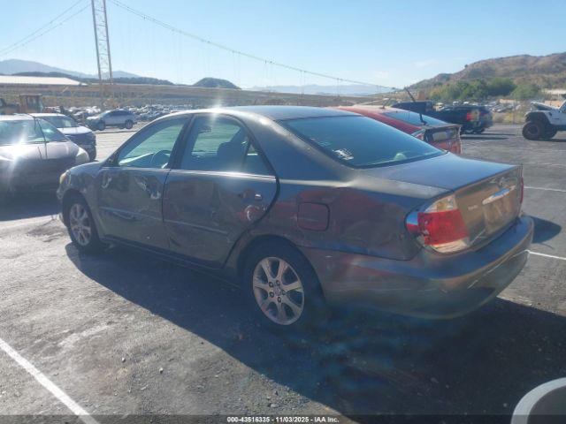 2005 TOYOTA CAMRY 4T1BE32K65U968934 Photo 2