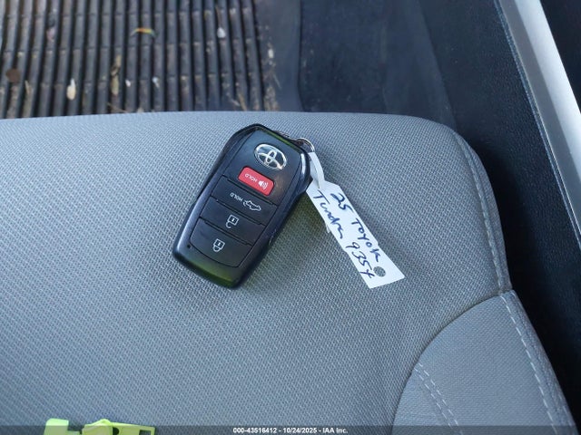 Toyota Tundra Sr5 2025 5TFLA5DB6SX279354 Image 11