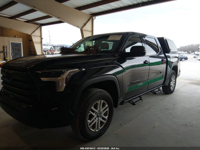 Toyota Tundra Sr5 2025 5TFLA5DB6SX279354 Image 2