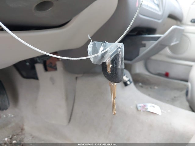 2009 LINCOLN TOWN CAR 2LNHM82V59X622733 Photo 10