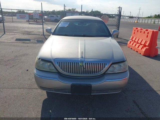 2009 LINCOLN TOWN CAR 2LNHM82V59X622733 Photo 5