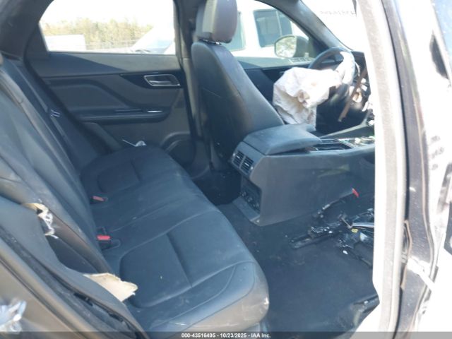 2020 JAGUAR F-PACE SADCJ2GXXLA651373 Photo 7