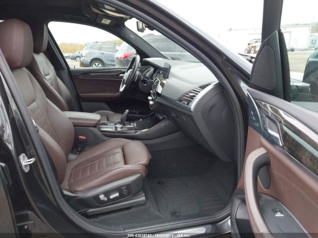 2018 BMW X3 5UXTR9C59JLD70380 Photo 4