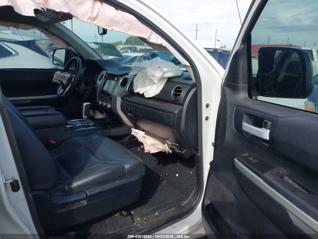 2016 TOYOTA TUNDRA 5TFDW5F18GX560511 Photo 4