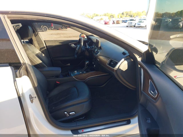 2016 AUDI A7 WAUWGAFC2GN081459 Photo 4