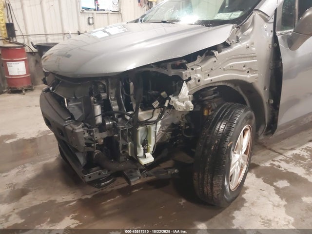 43517210 :رقم المزاد ، KL7CJPSB9KB876216 vin ، 2019 Chevrolet Trax Lt مزاد بيع