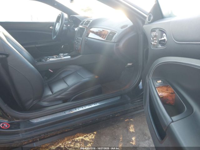 2011 JAGUAR XK SAJWA4FB9BLB42697 Photo 4
