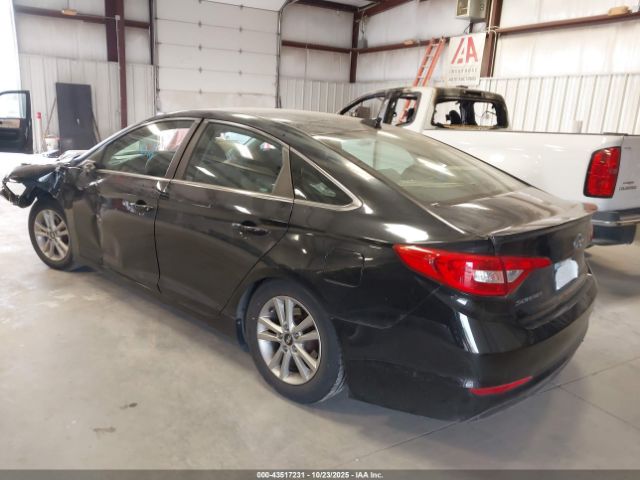 2017 HYUNDAI SONATA 5NPE24AFXHH566305 Photo 2