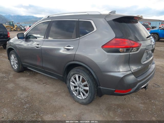 2017 NISSAN ROGUE KNMAT2MV8HP558114 Photo 2