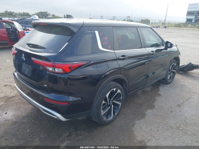 2022 MITSUBISHI OUTLANDER JA4J4UA87NZ066109 Photo 3