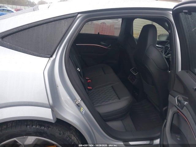 2023 AUDI E-TRON S SPORTBACK WA13CBGE3PB001184 Photo 7