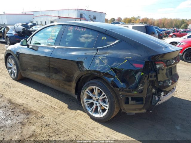 2022 TESLA MODEL Y 7SAYGDEE9NF388304 Photo 2