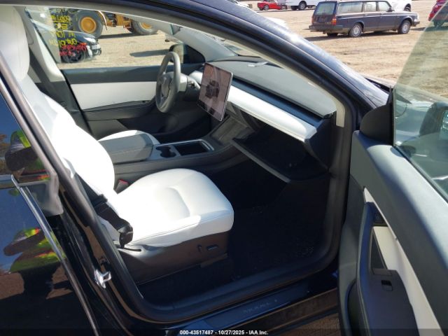 2022 TESLA MODEL Y 7SAYGDEE9NF388304 Photo 4