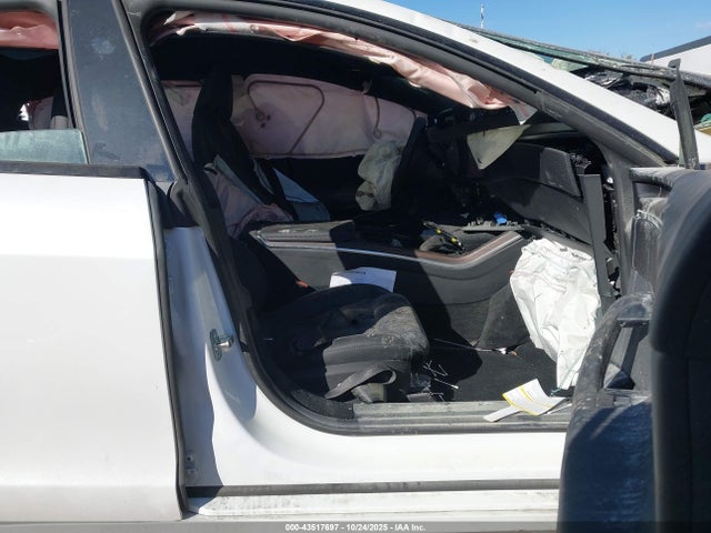 2025 TESLA MODEL S 5YJSA1E57SF548470 Photo 4