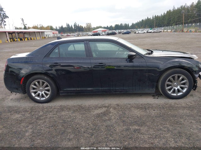 2C3CCABG4JH212518 Chrysler 300 S