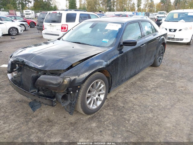 2C3CCABG4JH212518 Chrysler 300 S