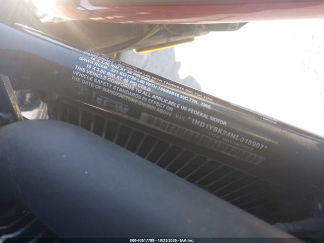 2022 HARLEY-DAVIDSON FLHCS 1HD1YBK24NB018907 Photo 9