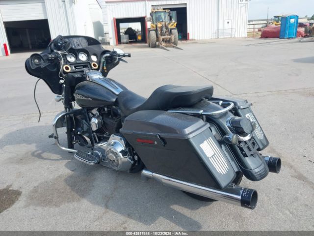 2007 HARLEY-DAVIDSON FLHX 1HD1KB4187Y722212 Photo 2
