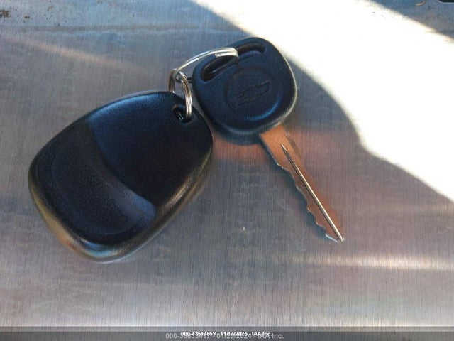 2000 CHEVROLET BLAZER 1GNDT13W9Y2381899 Photo 10