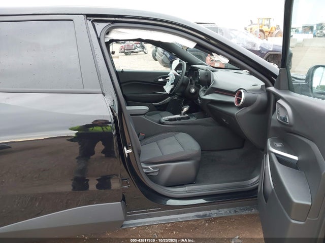 KL77LGEPXSC340887 Chevrolet Trax Fwd 1rs
