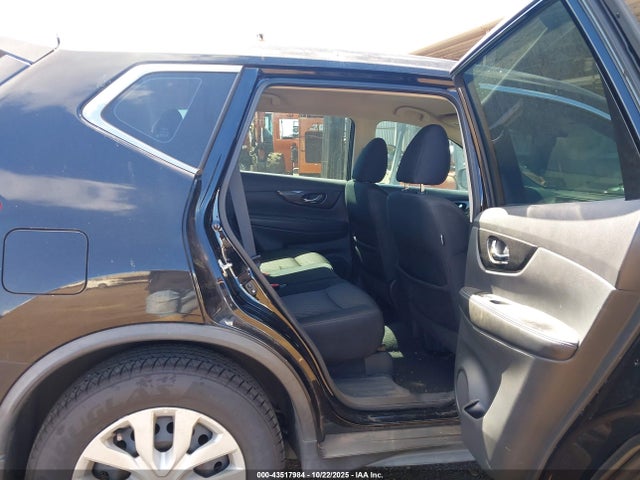 Nissan ROGUE S 2017 5N1AT2MT6HC867890 Image 8