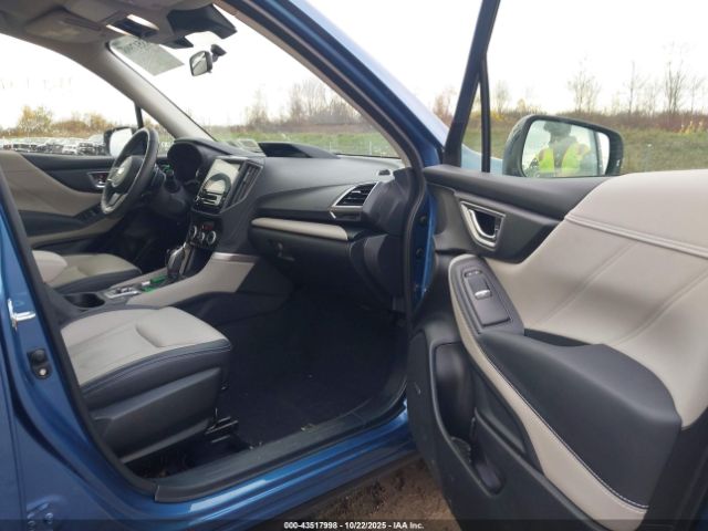 2023 SUBARU FORESTER JF2SKAPC1PH450035 Photo 4