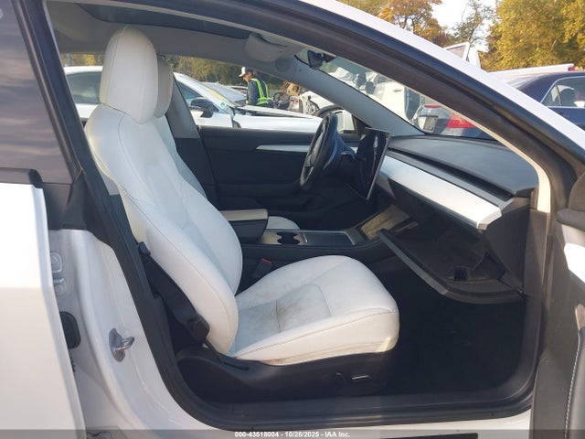2021 TESLA MODEL 3 5YJ3E1EA9MF084963 Photo 4