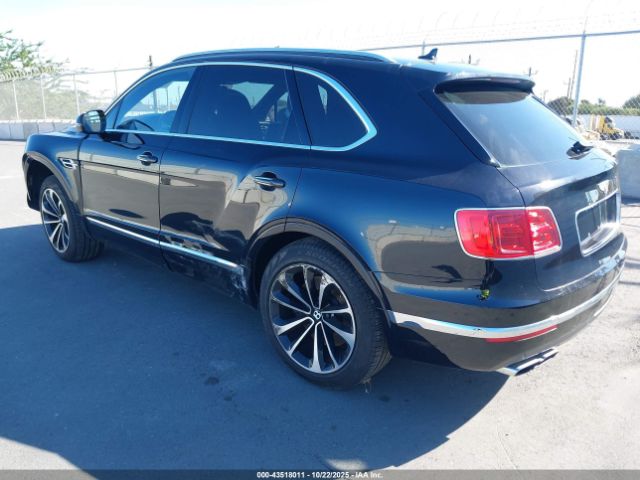 2019 BENTLEY BENTAYGA SJAAM2ZV1KC025074 Photo 2