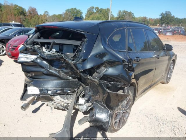 2021 BMW X1 WBXJG9C0XM5U28881 Photo 3