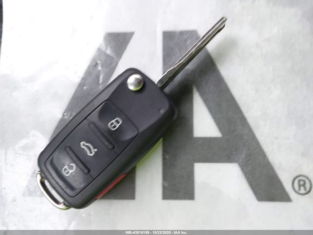 2017 VOLKSWAGEN PASSAT 1VWDT7A34HC070554 Photo 10