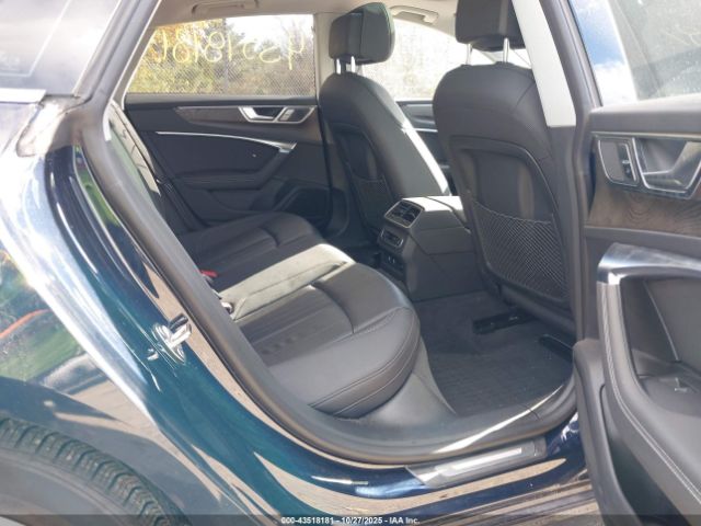 2019 AUDI A7 WAUR2AF22KN093820 Photo 7