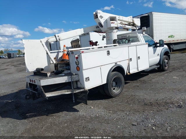 Ford F-550 Chassis Xl 2015 1FDUF5GT8FEC38506 Image 4