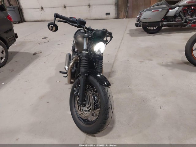 2022 TRIUMPH MOTORCYCLE BONNEVILLE SMTD53HL7NTAX5646 Photo 4