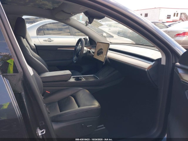 2024 TESLA MODEL Y 7SAYGDEE5RF190518 Photo 4