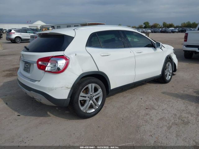 2020 MERCEDES-BENZ GLA 250 W1NTG4EB6LU030684 Photo 3