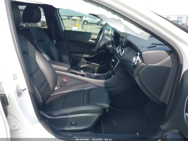 2020 MERCEDES-BENZ GLA 250 W1NTG4EB6LU030684 Photo 4