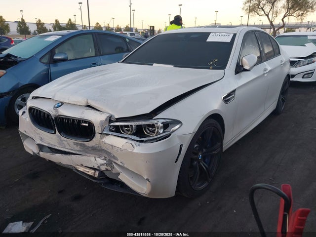 BMW M5 2014 WBSFV9C59ED593633 Image 2